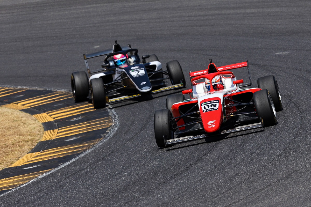 Formula 4 Italia: Un nou podium pentru David Cosma Cristofor, la Mugello